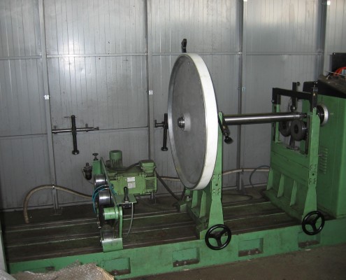 Equilibrage de roue d'entrainement de Scie