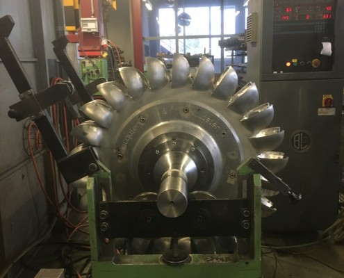 Equilibrage dynamique d'une roue Pelton