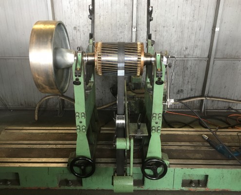 Equilibrage dynamique d'un rotor avec poulie d'entraînement